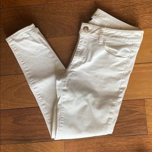White AE jeggings
